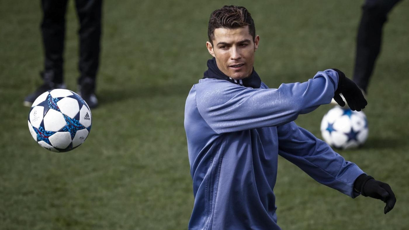Real Madrid, Ronaldo si allena in gruppo: ok per il Napoli