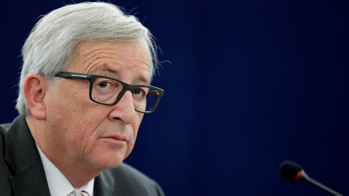 Nato, Juncker: Europa non ceda a pressione Usa su aumento spesa