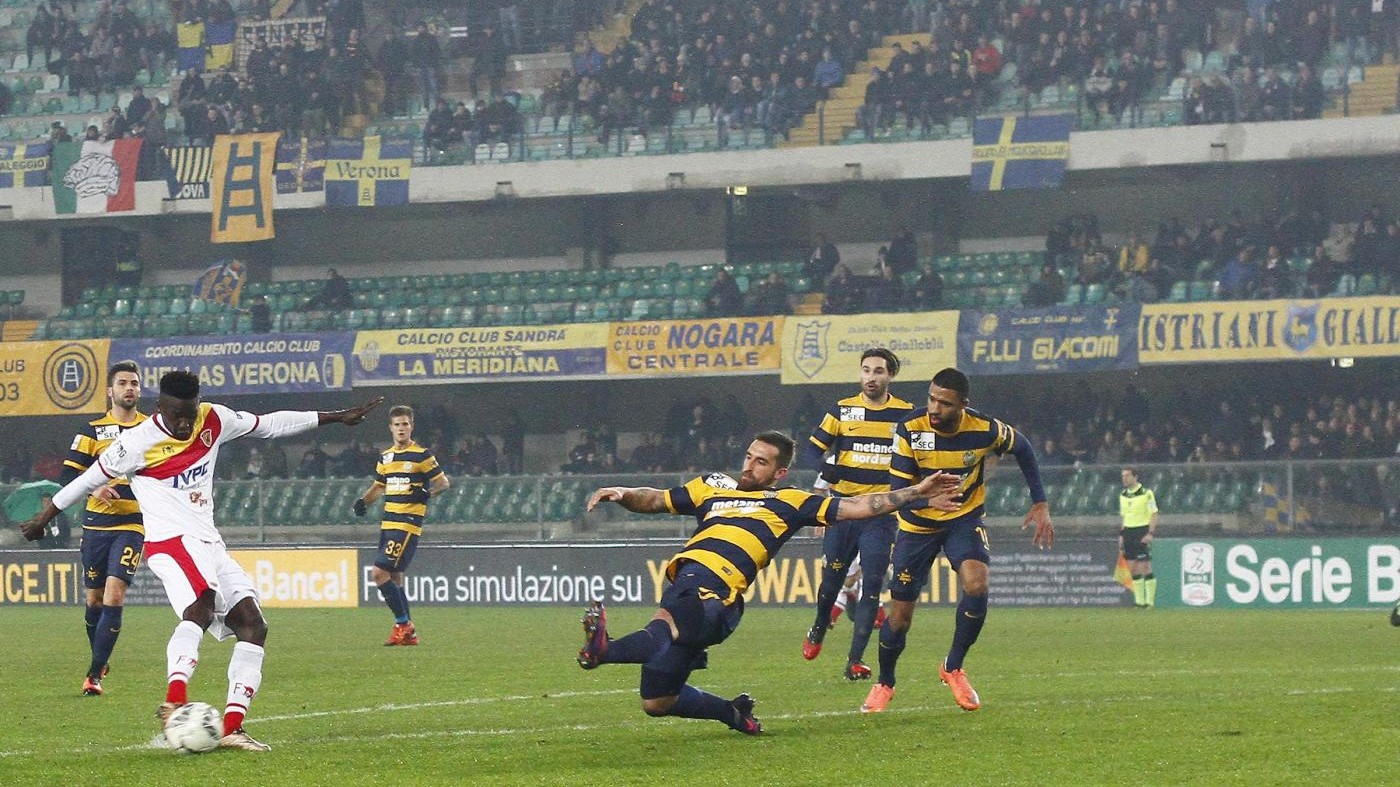FOTO Serie B, pari tra Verona e Benevento