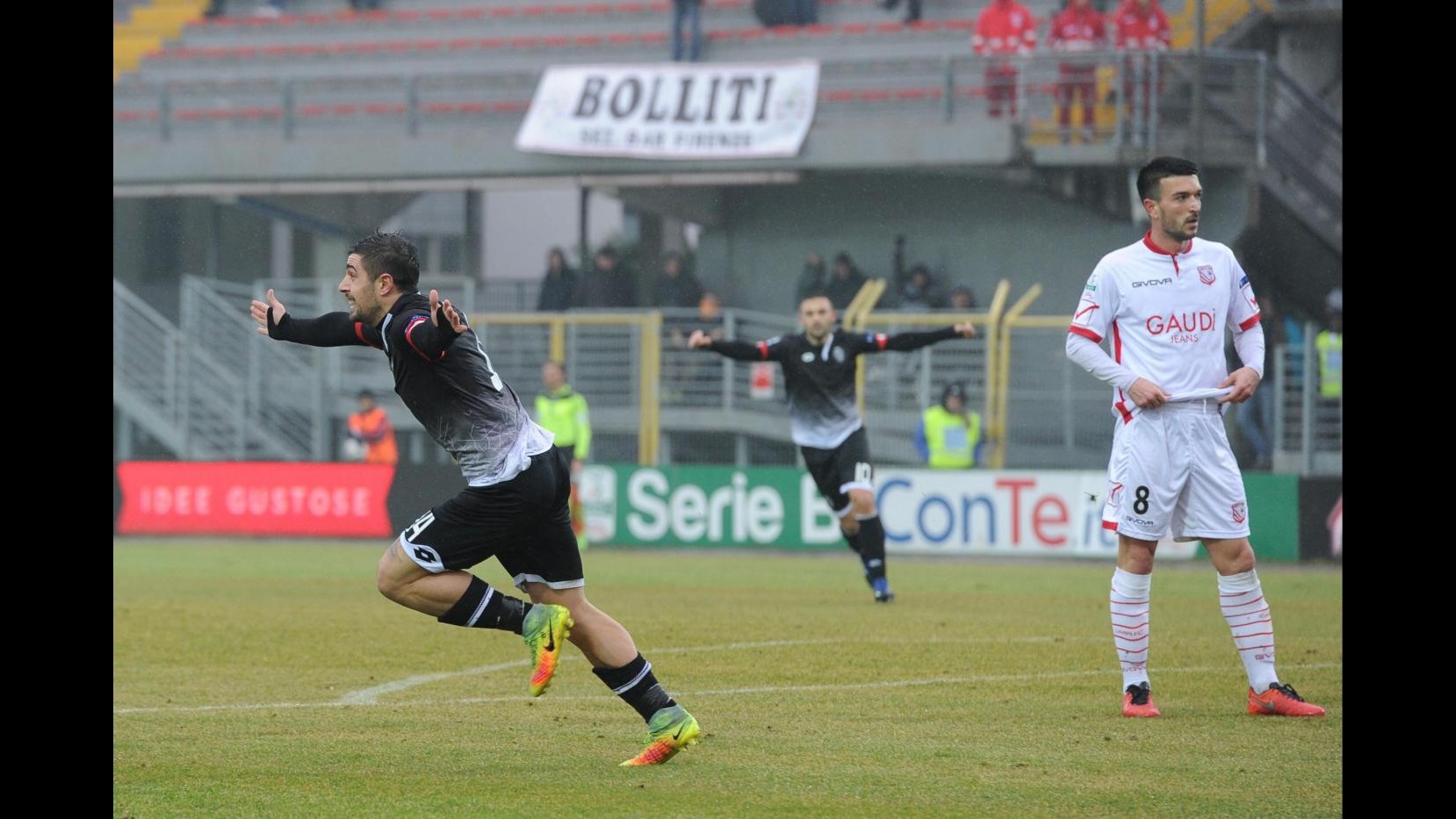 FOTO  Serie B, Carpi-Cesena 1-2 nel posticipo
