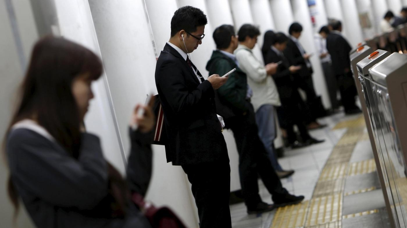 Giappone, piano per lavorare meno: più consumi e tempo libero