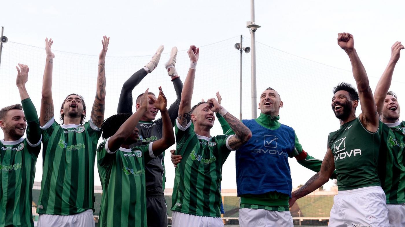 FOTO Avellino-Verona 2-0, gialloblù perdono vetta