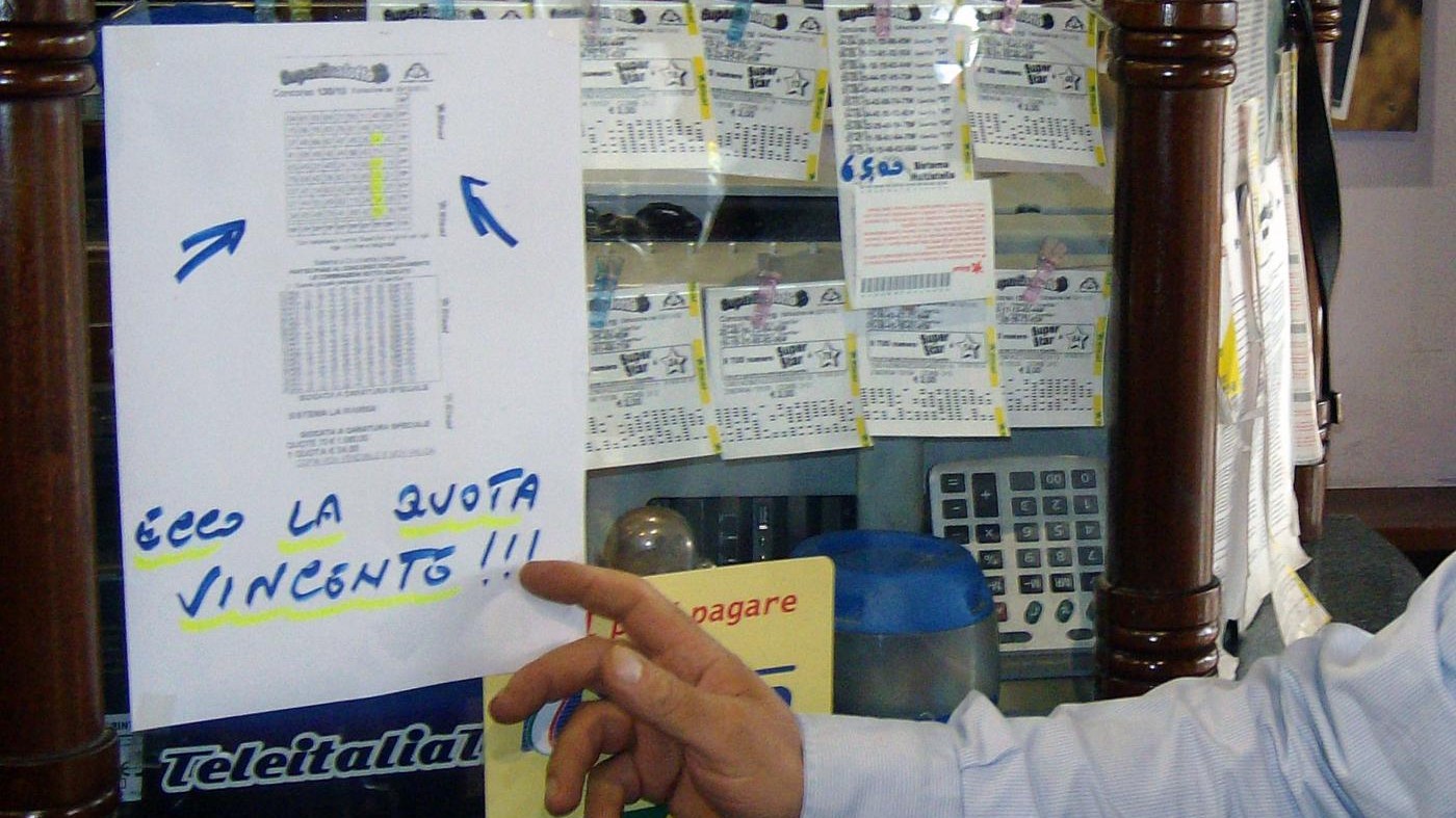 Superenalotto, vinti oltre 93 milioni a Padova con il 6