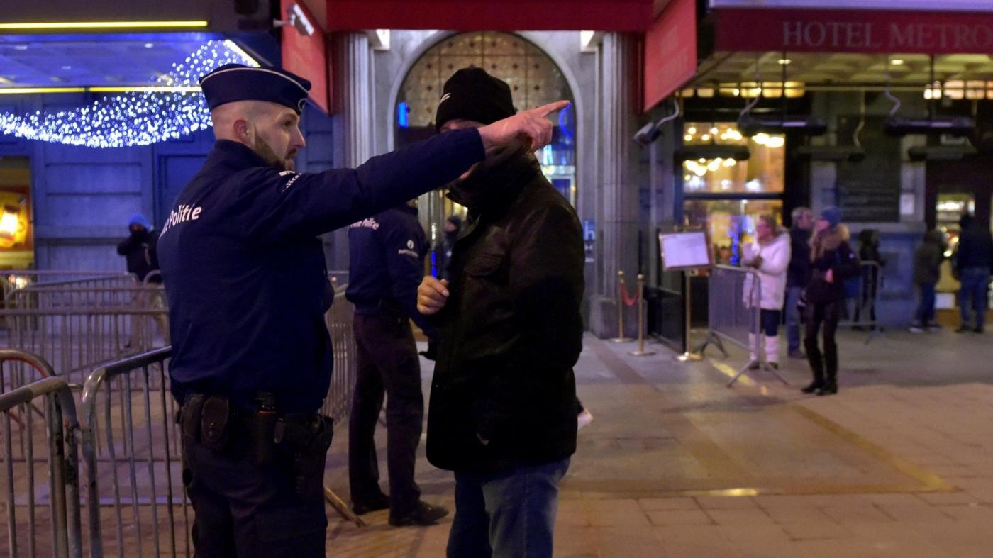 Belgio, allarme bomba a Bruxelles: evacuata sala concerti