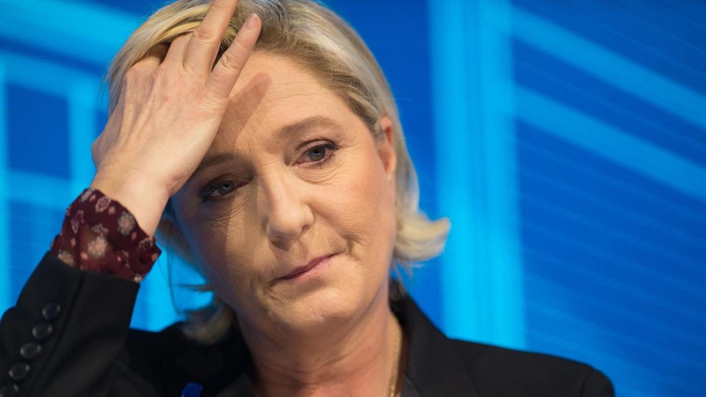 Sale la tensione: proteste contro comizio Le Pen a Nantes