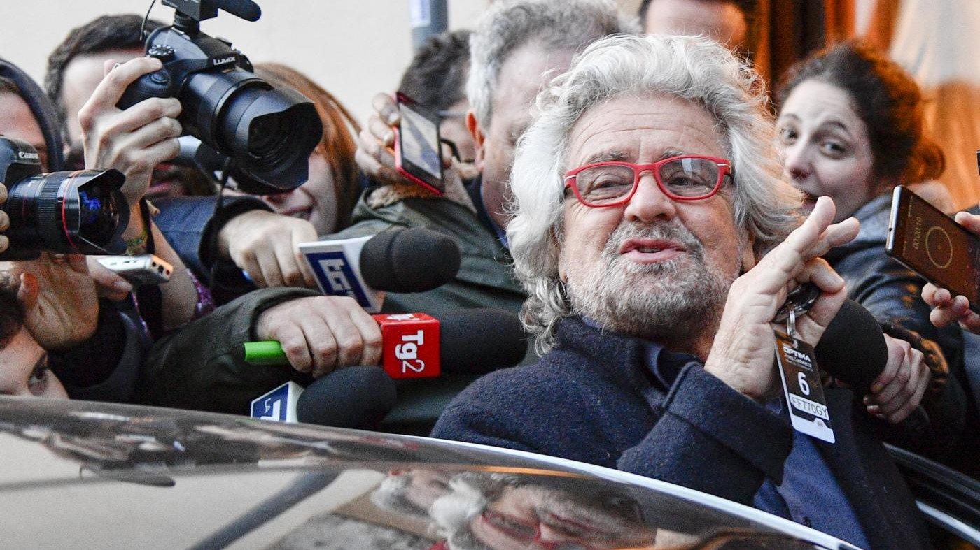 Blog di Grillo: Niente privilegi, a onorevoli pensione come tutti