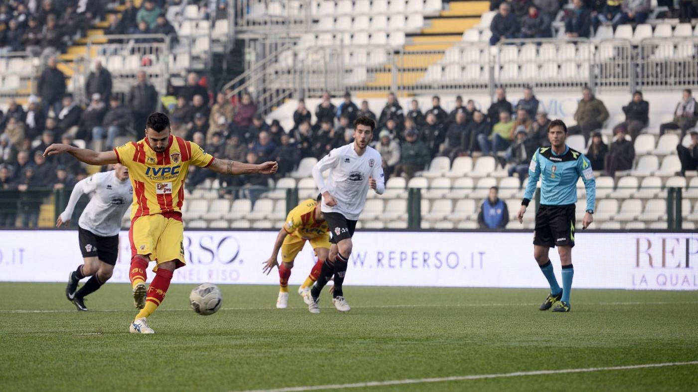 FOTO Serie B, Pro Vercelli-Benevento 0-1