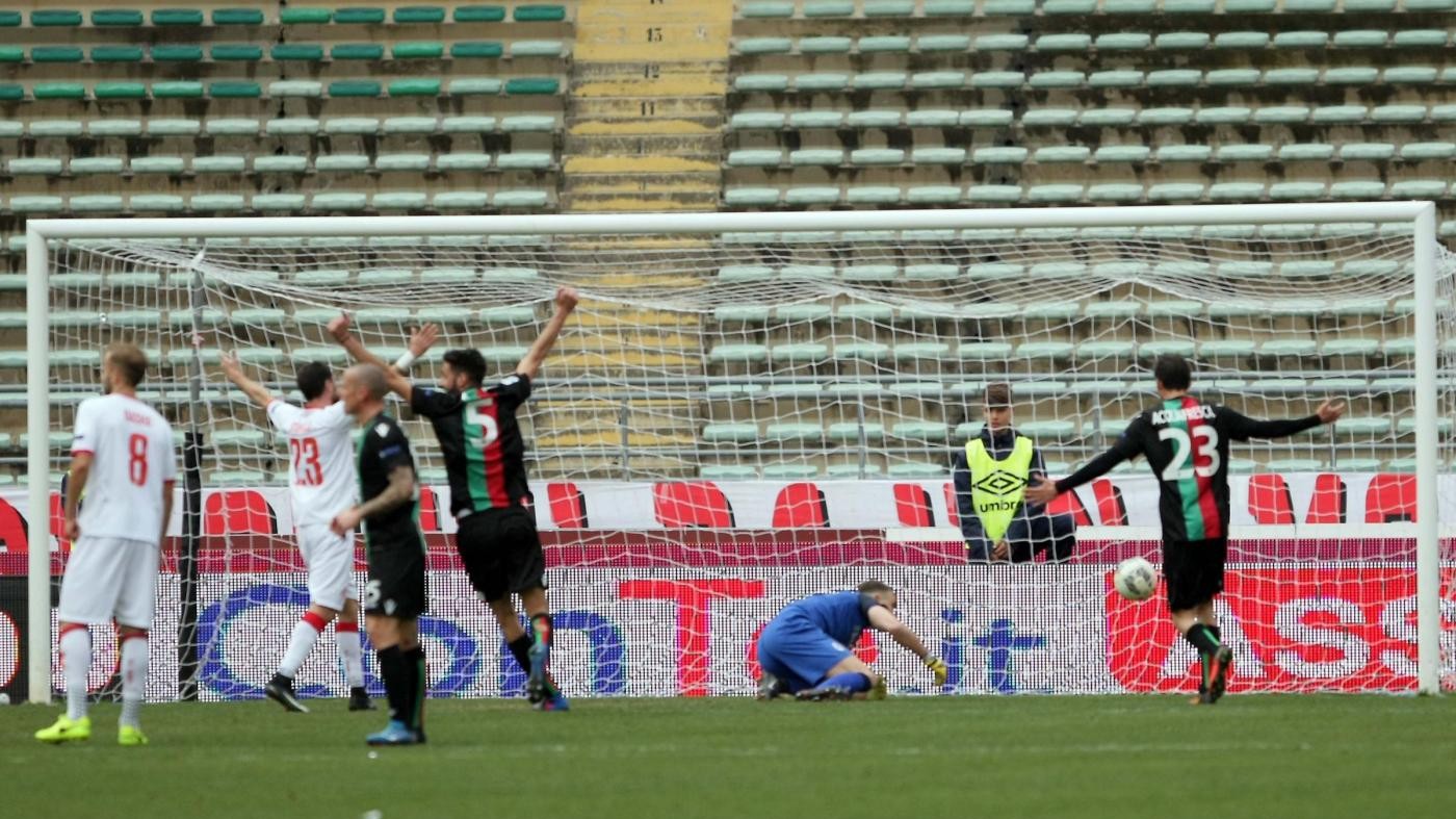 FOTO Serie B, Bari stendeTernana 3-1