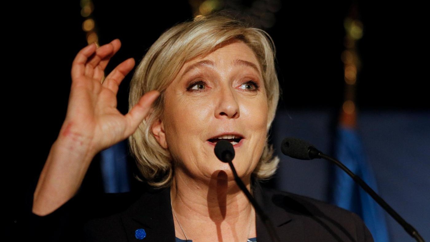 Francia, eurodeputati votano per togliere immunità a Le Pen