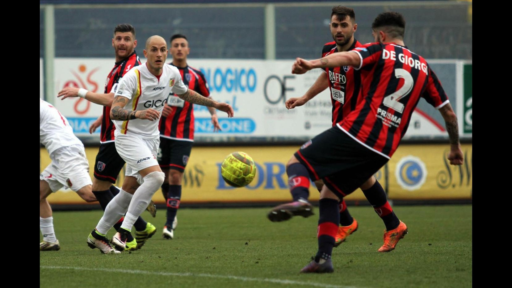 FOTO Lega Pro, Taranto supera di misura Catanzaro 1-0