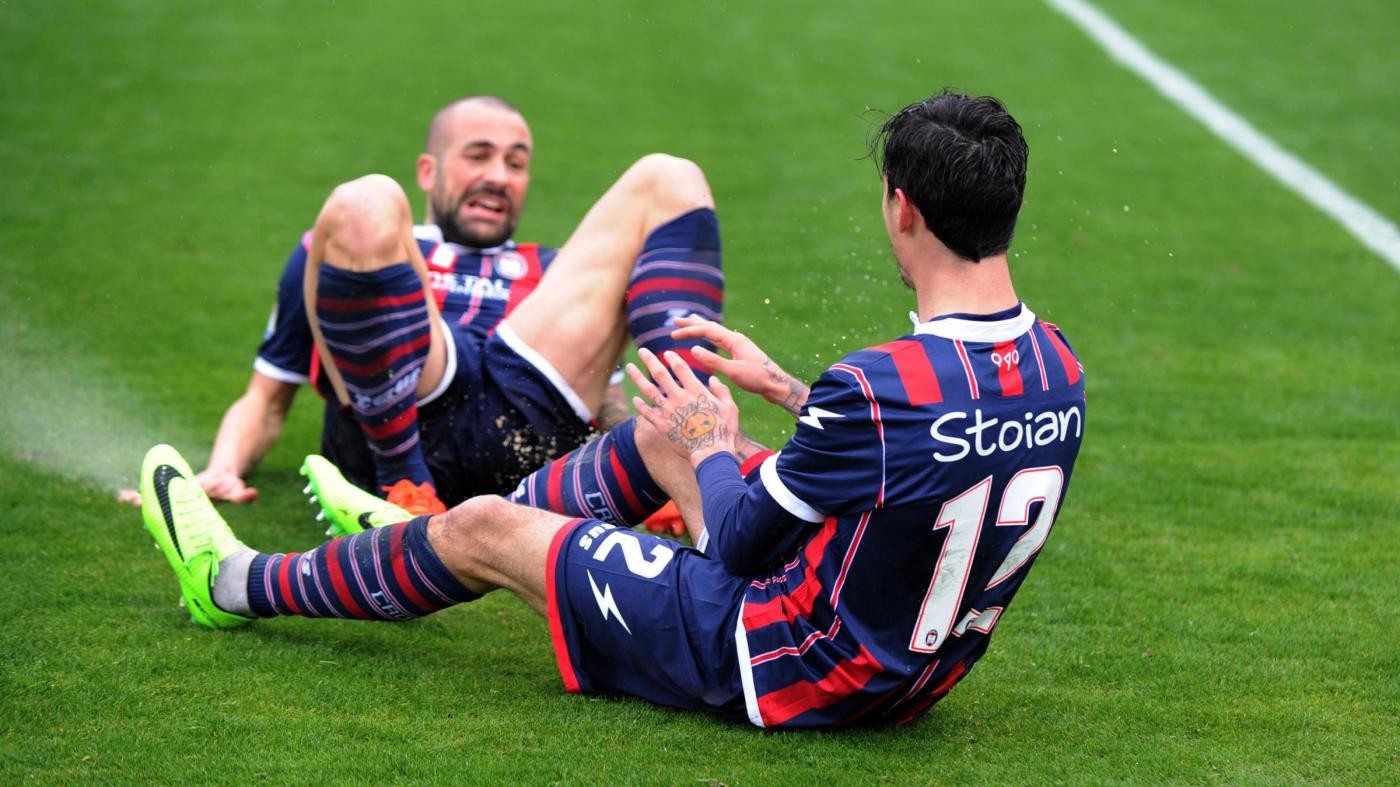 FOTO Serie A, Cagliari vince in rimonta: 2-1 al Crotone