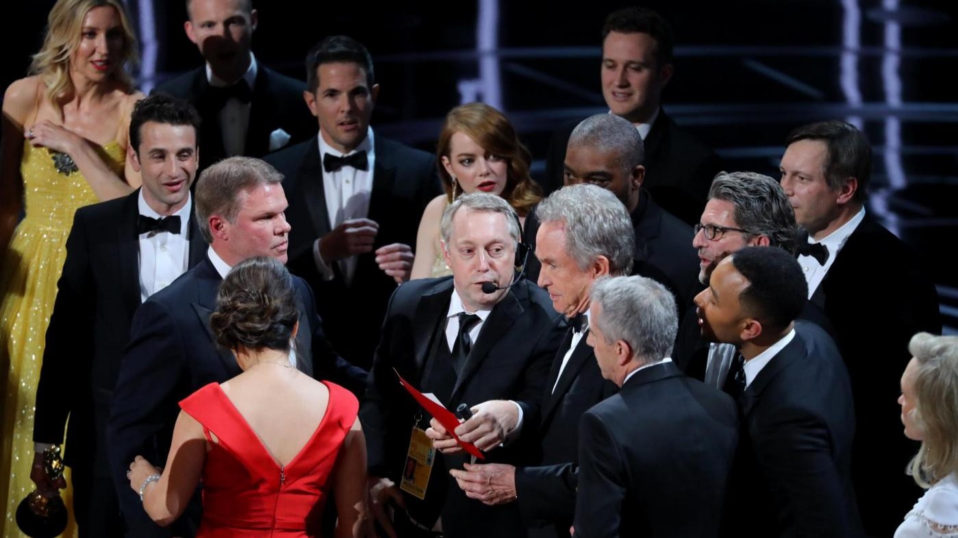 Oscar con ‘gaffe’ ma Moonlight vince come miglior film