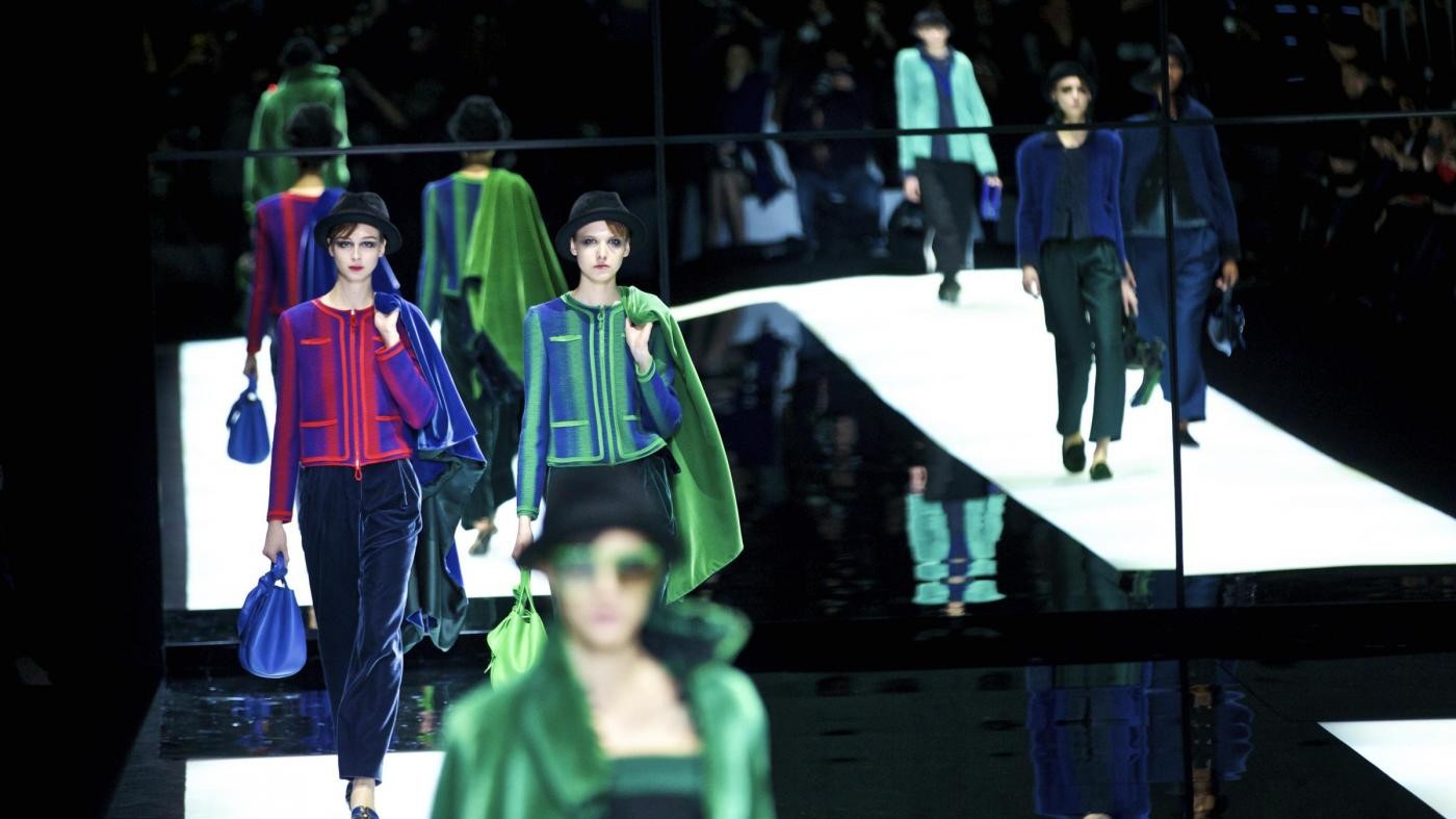 FOTO Milano, la sfilata di Giorgio Armani ha chiuso la Fashion Week