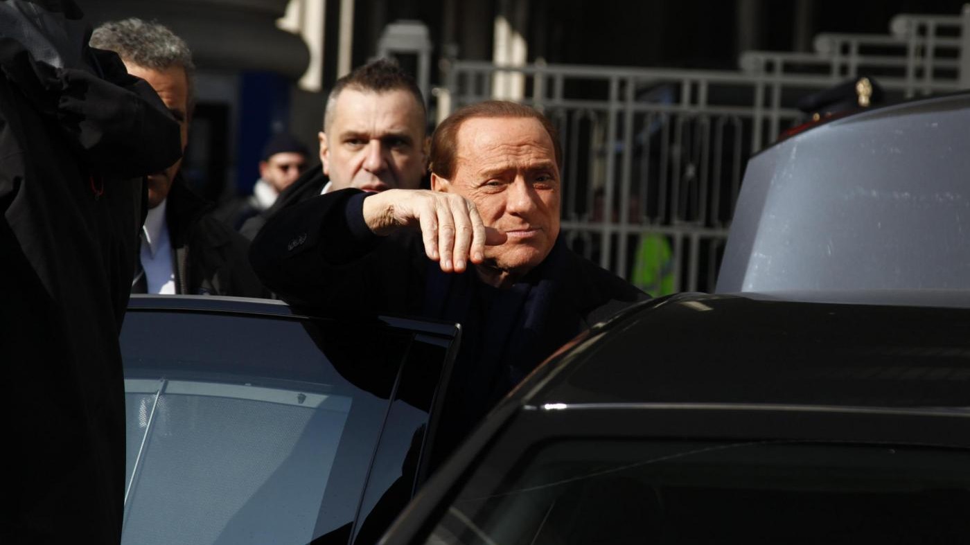 Berlusconi avverte Angelino Alfano: Forza Italia non è un taxi