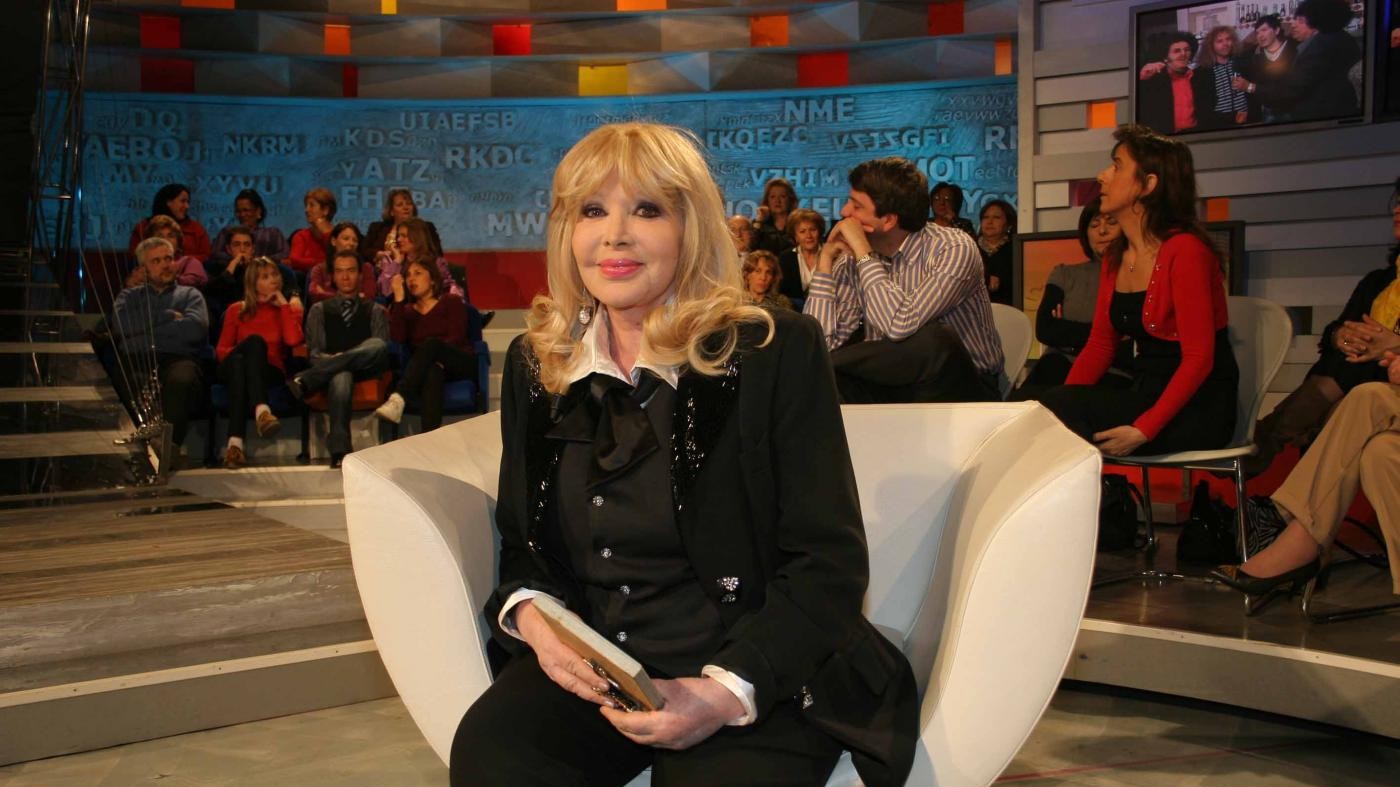 Il dramma dell’ex attrice Isabella Biagini: Ora vivo in un’auto