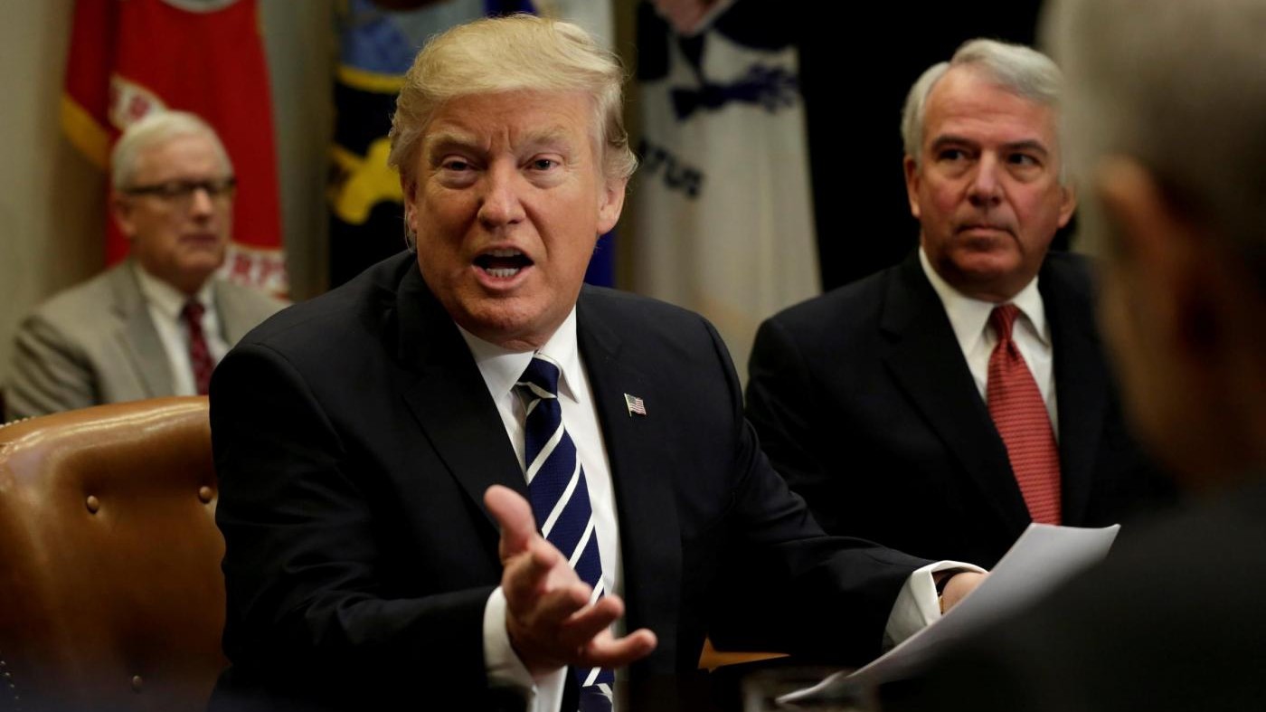 Wikileaks, Trump è preoccupato: Perseguiremo i colpevoli