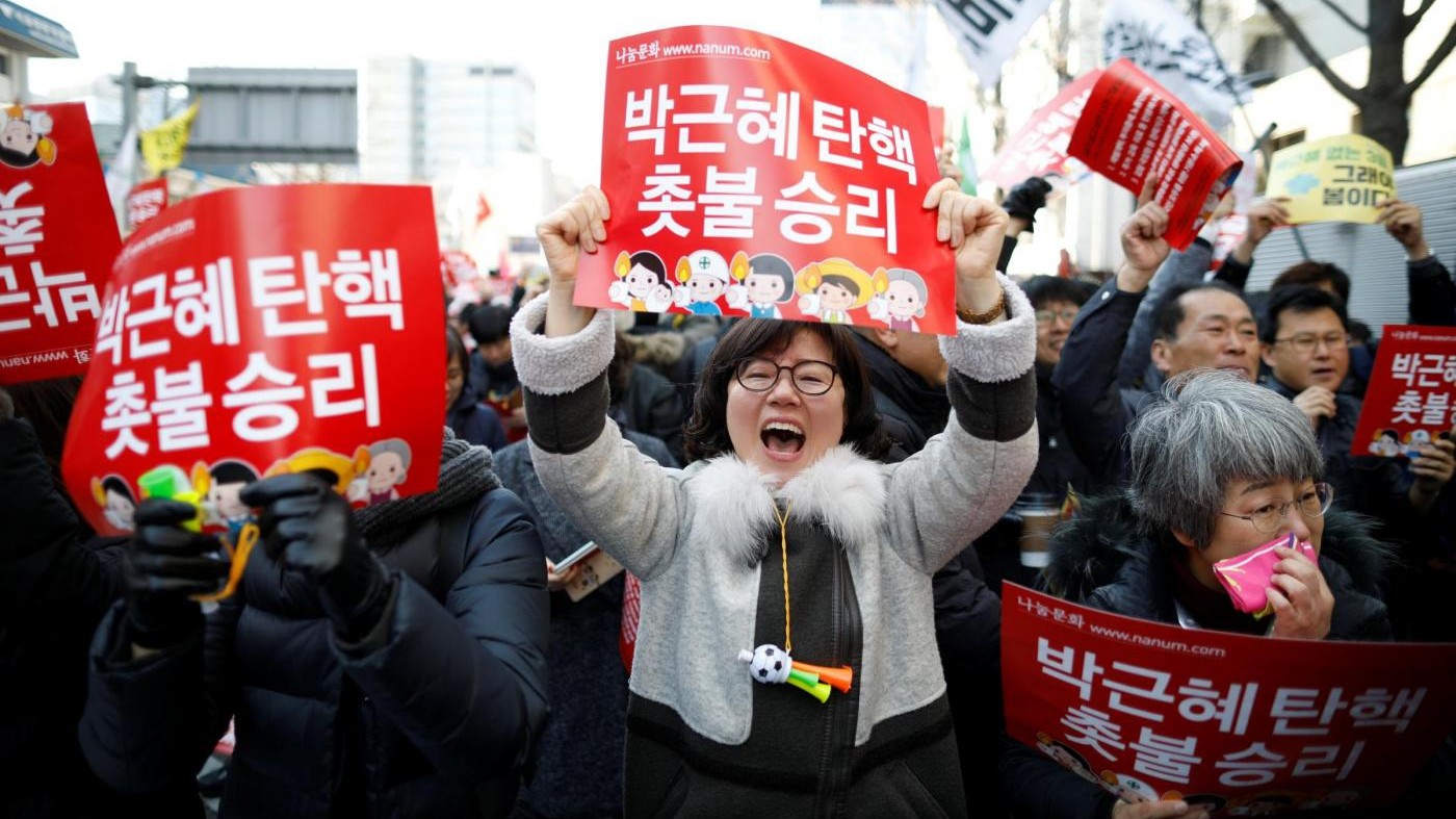 Sud Corea, rimossa presidente: due morti negli scontri