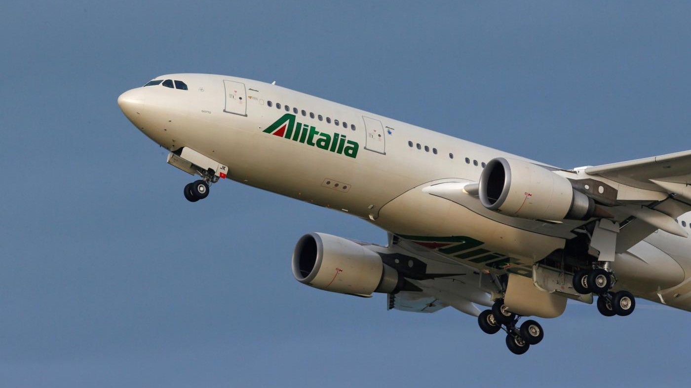 Alitalia, cda: Piano serio e realistico, ok prossima settimana
