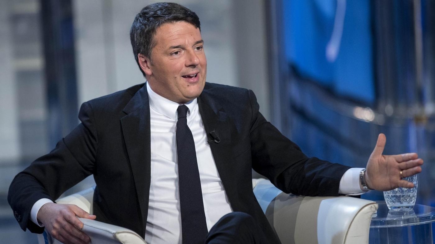 Renzi al Lingotto: Non vedo complotti, pago perché senza padrini