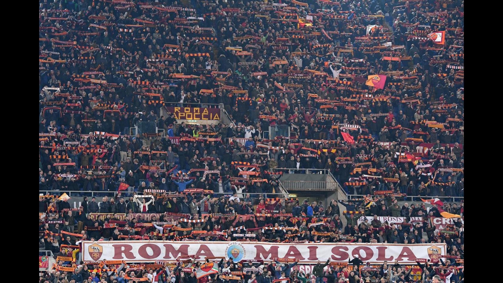 FOTO Europa League, il 2-1 della Roma non basta: Lione ai quarti