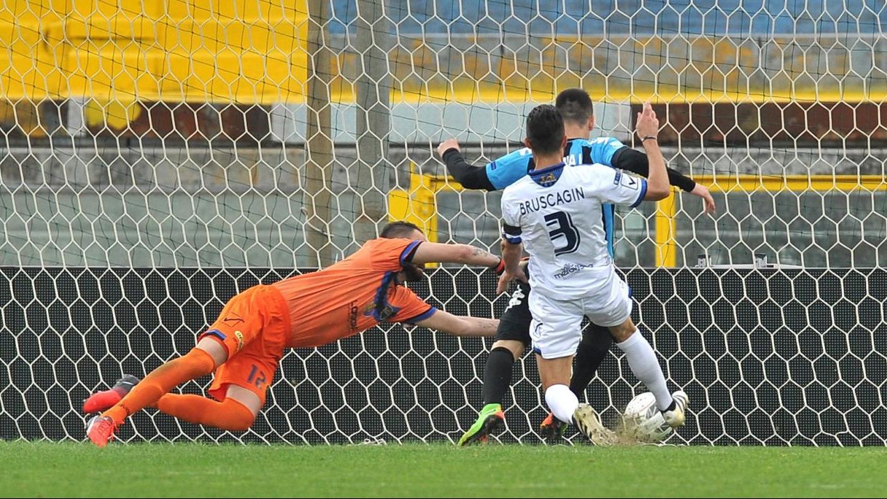 FOTO Serie B, Pisa e Latina pareggiano 1-1