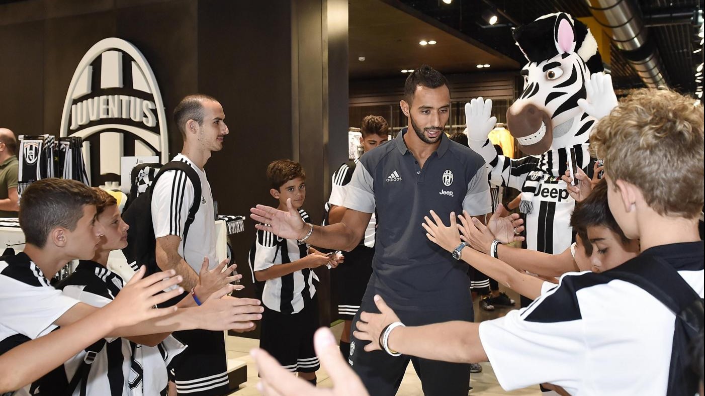 FOTO Juventus, il primo giorno da bianconero di Medhi Benatia