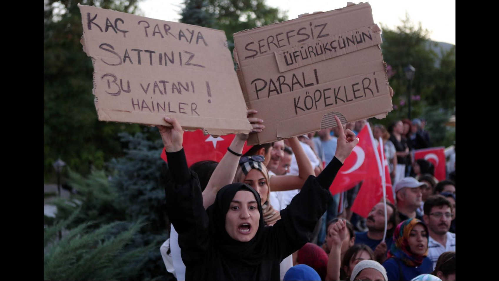 Tentato golpe in Turchia, gli insorti vengono portati al tribunale di Mugla