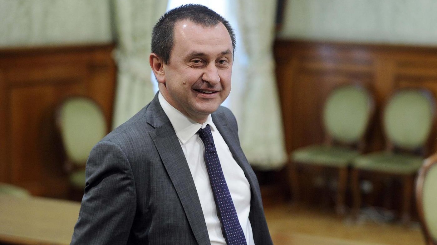Pd, Rosato attacca: Emiliano? A volte si comporta da grillino