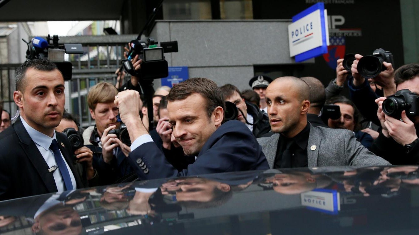 Francia, indagine su Macron per viaggio a Las Vegas