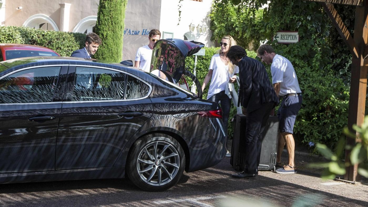 Alfa Giulia e Maserati per gli ospiti di DiCaprio al party benefico di Saint Tropez