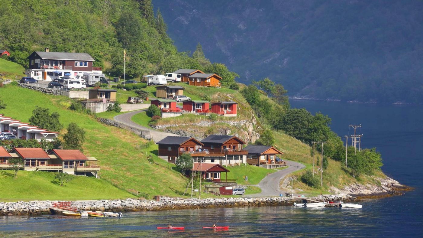 FOTO La magia dei fiordi norvegesi da scoprire in crociera