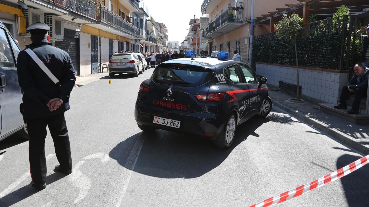 Omicidio Lettieri: fermato un vicino, folla tenta il linciaggio