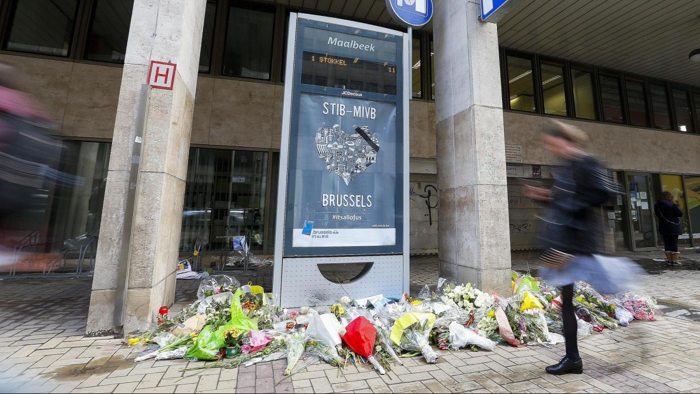 Bruxelles ricorda gli attacchi terroristici ad aeroporto e metrò
