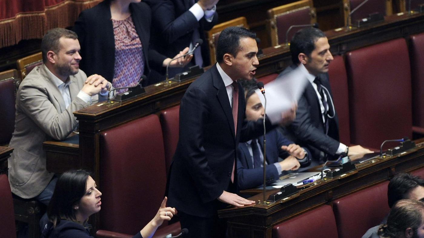 Vitalizi, ok a proposta Pd, dura protesta M5s. Boldrini: Atti gravi