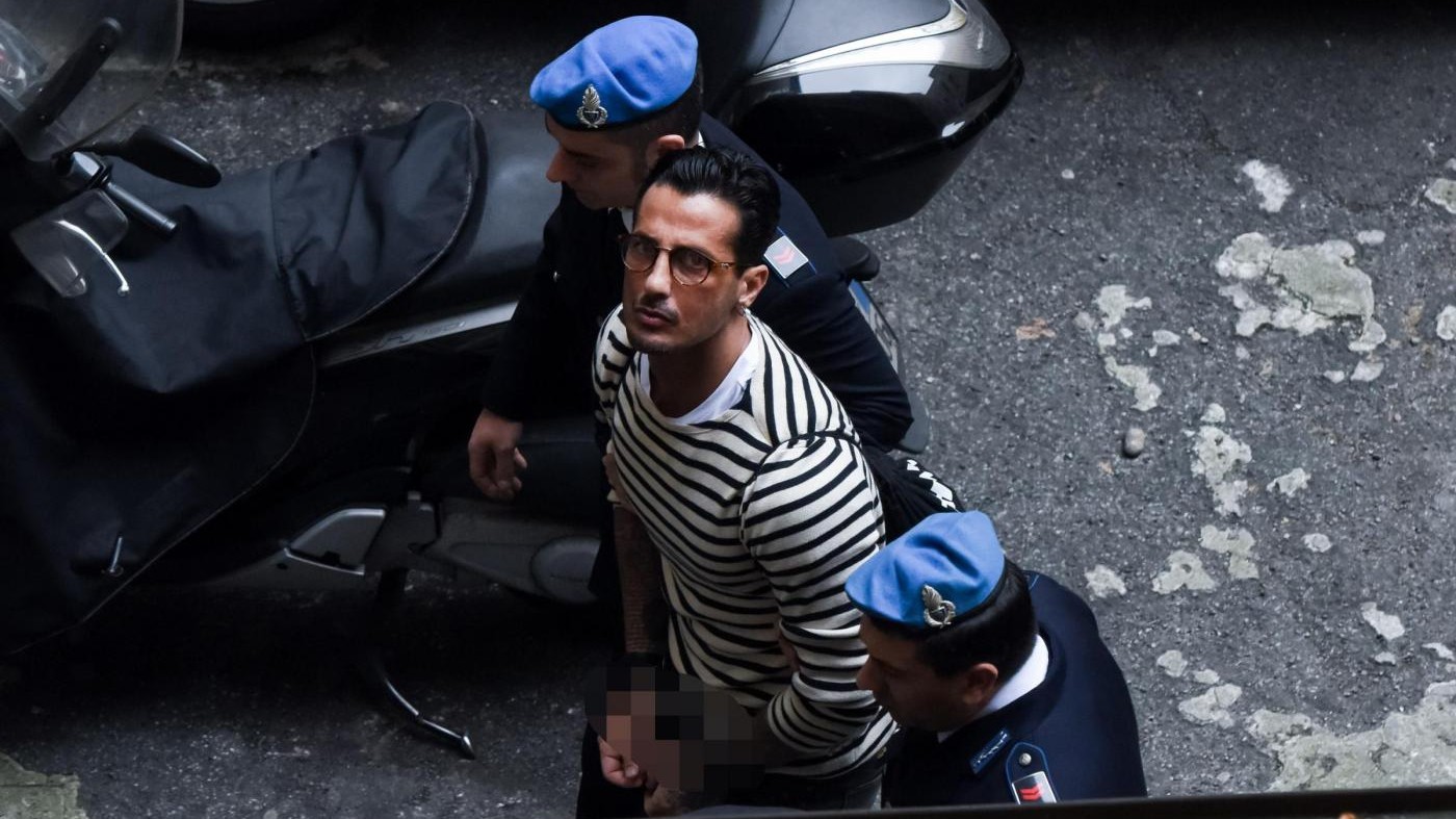 Corona, collaboratrice: Fuori dalla società c’era la fila di clienti