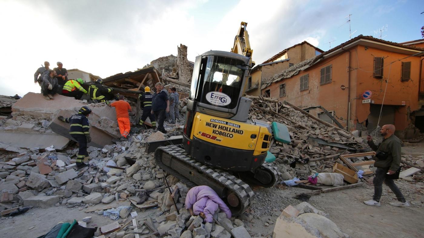 FOTO Amatrice nel Reatino è completamente distrutta