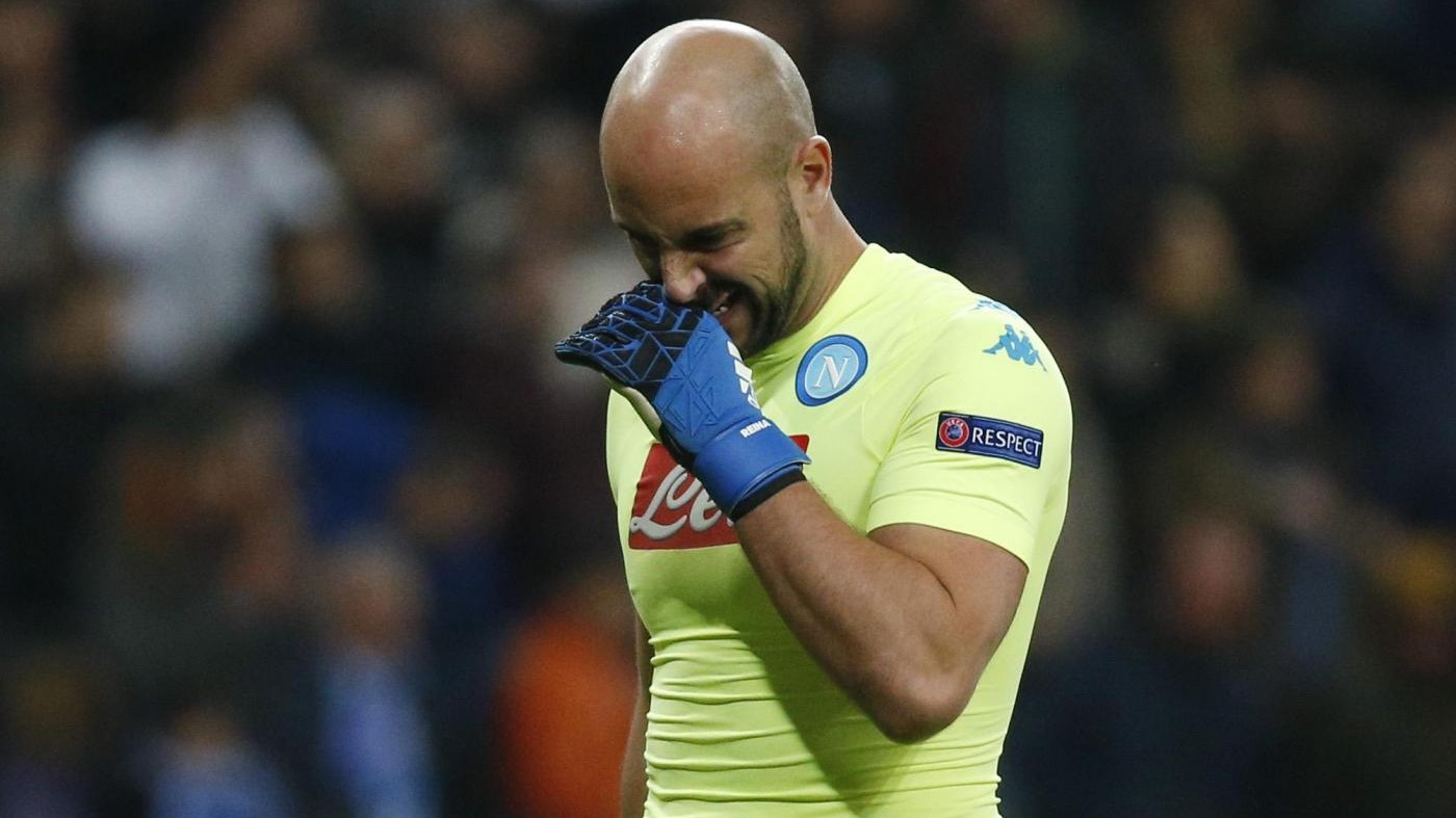 Napoli, elongazione del soleo destro per Pepe Reina