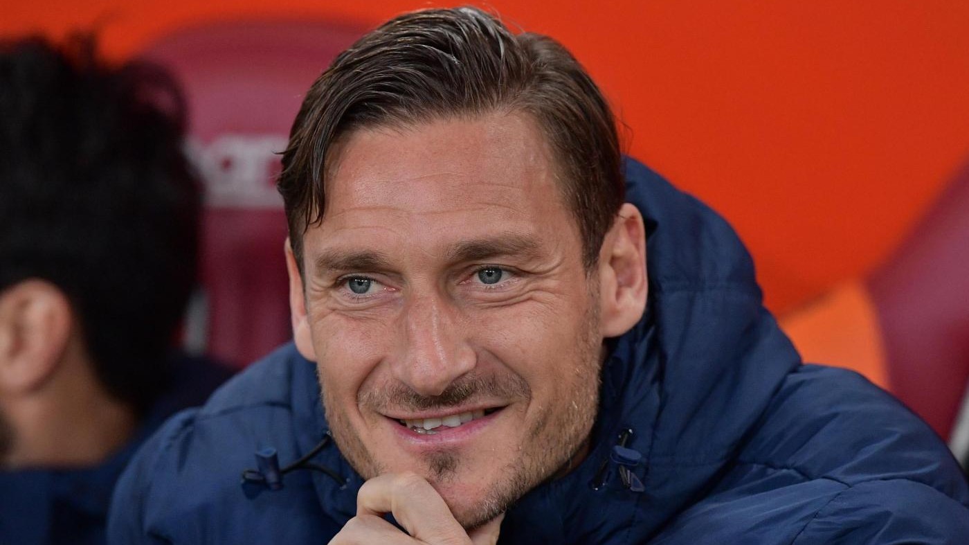 Amauri: Totti deve giocare fino a 50 anni, è un monumento