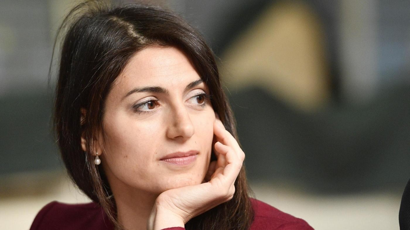 Anomalie in firme per Raggi. Sindaca: Nessuna irregolarità