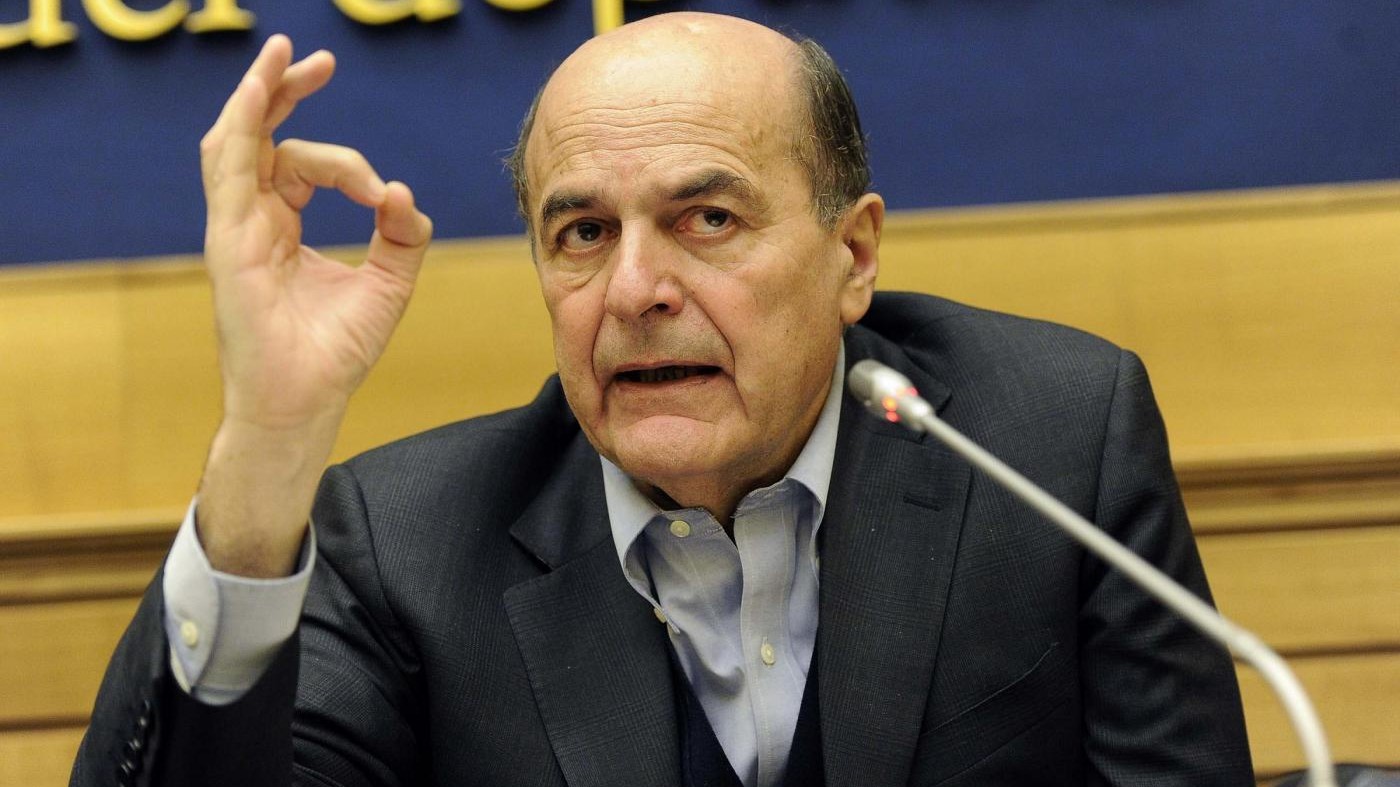 Bersani attacca: Il congresso? È solo nuova investitura di Renzi