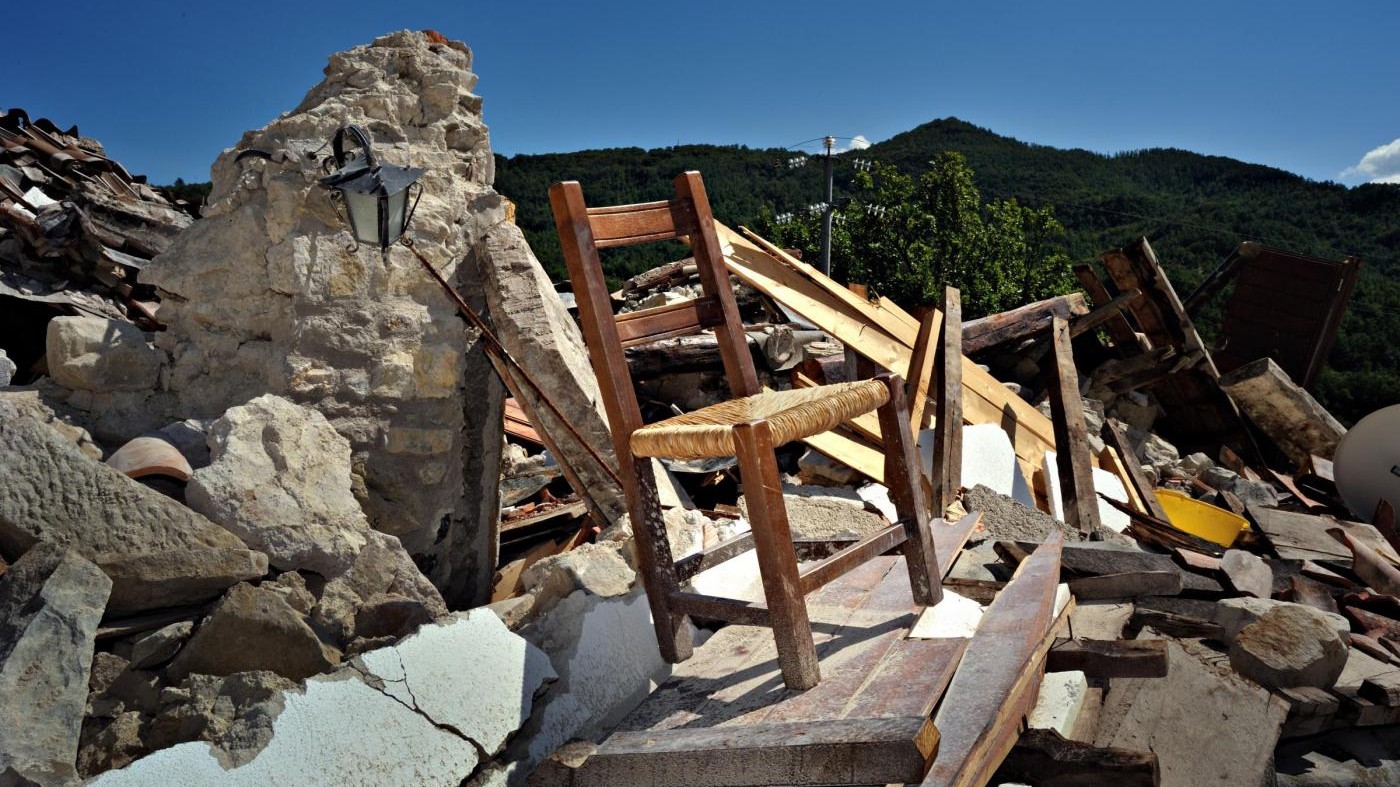 FOTO Viaggio tra le macerie a Pescara del Tronto