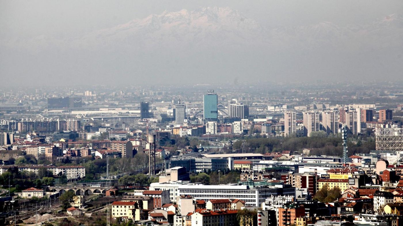 Il 59% degli italiani è ‘green’: smog colpisce più di terrorismo
