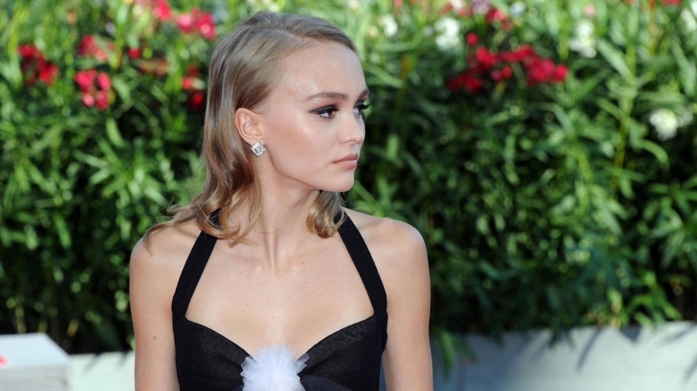 Lily Rose, la figlia bellissima (e magrissima) di Depp