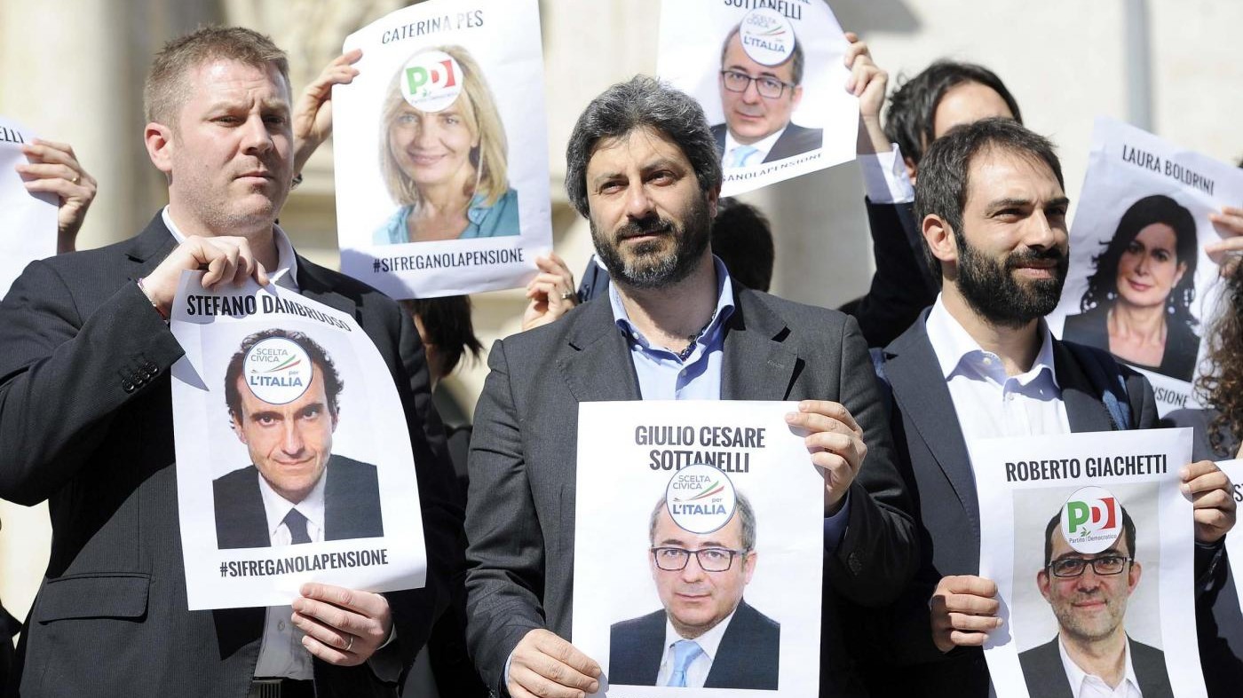 M5S, Fico: Aboliremo vitalizi non appena al governo