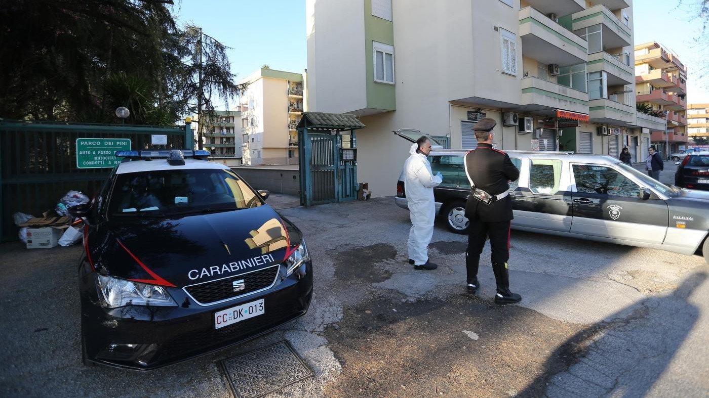 Pisa, tenta di uccidere il figlio di 8 anni e si suicida: salvo il bimbo