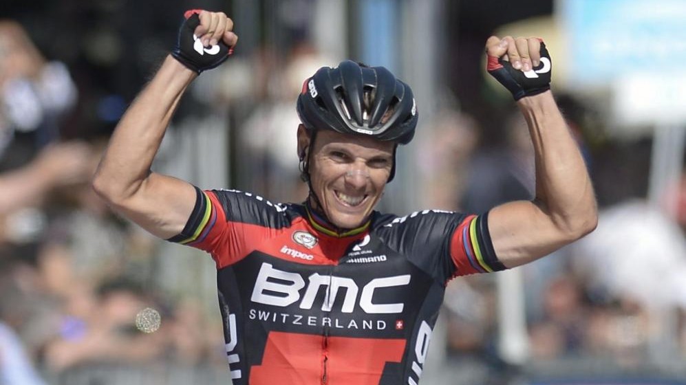 Impresa Gilbert: il belga vince il Giro delle Fiandre in solitaria