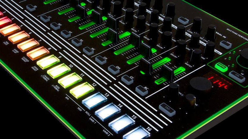 Addio a Kakehashi, fondatore della Roland e pioniere musica digitale