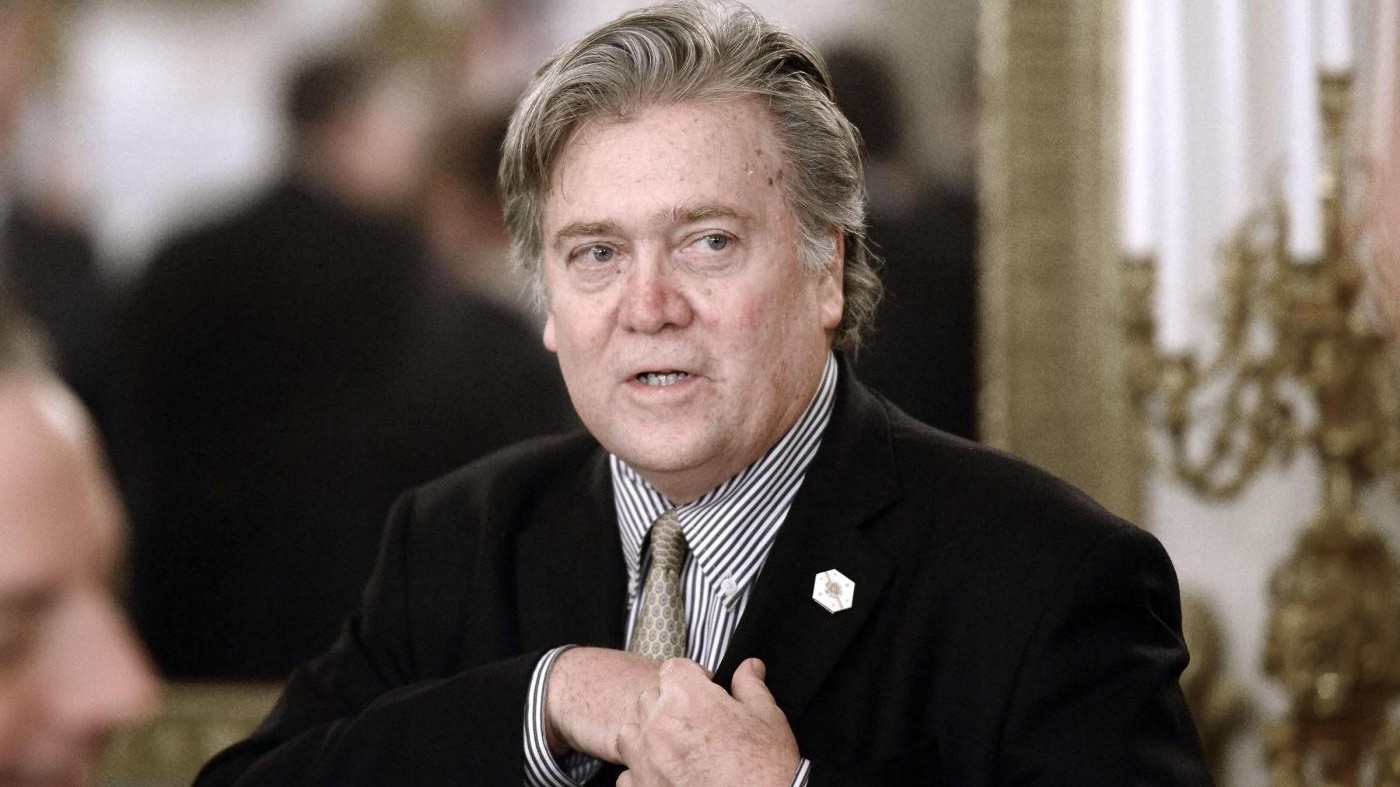 Trump rimuove Bannon. Ad Abe: Difenderemo alleati nel Pacifico