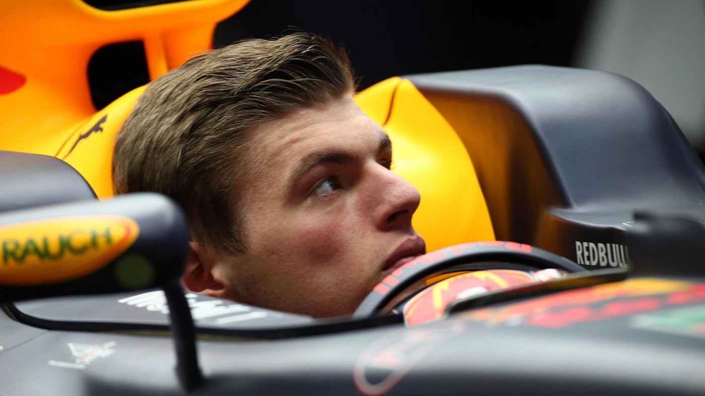 Gp Cina: libere sotto la pioggia, il miglior è Verstappen