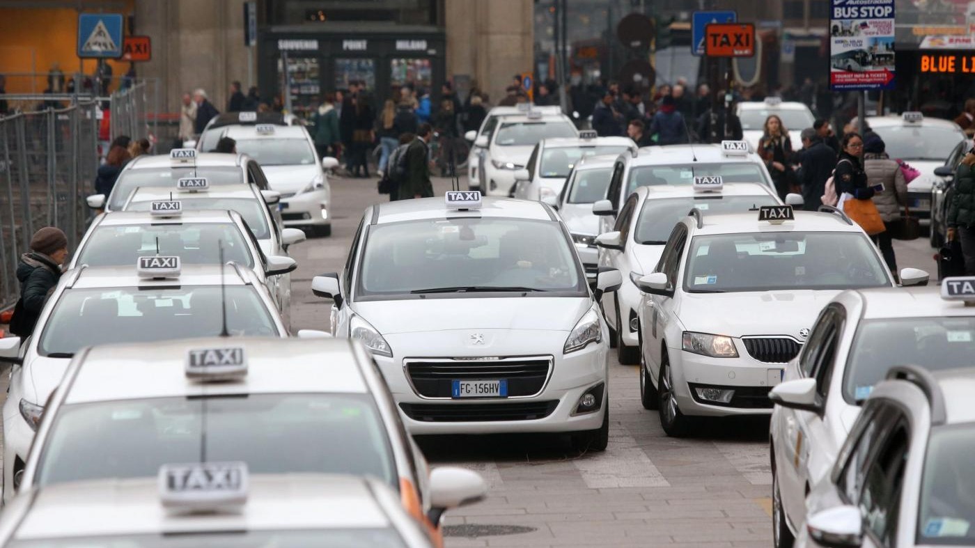 Stop a Uber Black: taxi vincono ricorso per concorrenza sleale